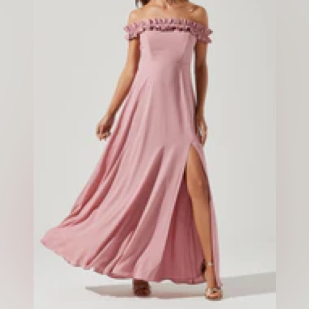 Off the shoulder Rose gown